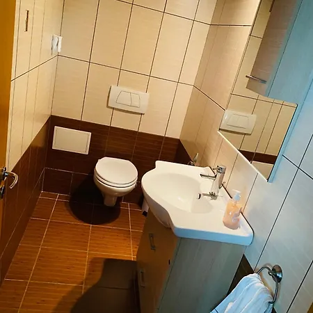 Appartamento Modern & Spatios - La 2 Minute De Mare Năvodari